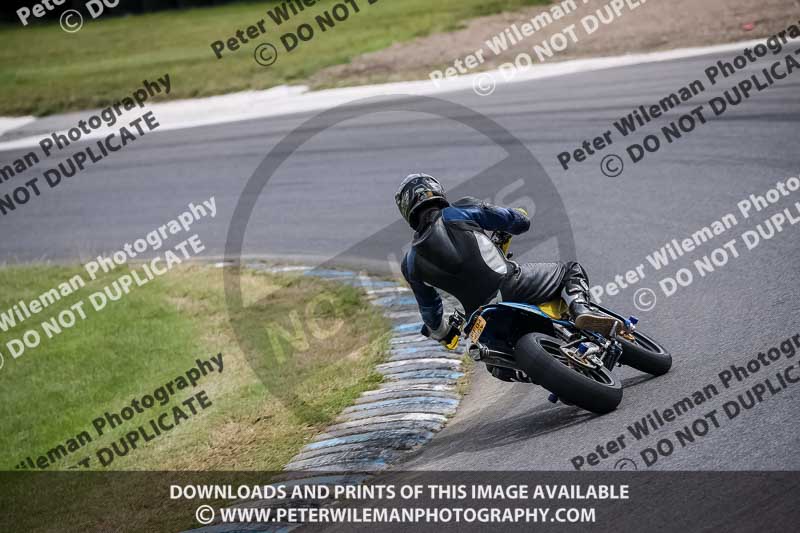 enduro digital images;event digital images;eventdigitalimages;lydden hill;lydden no limits trackday;lydden photographs;lydden trackday photographs;no limits trackdays;peter wileman photography;racing digital images;trackday digital images;trackday photos